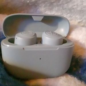Jlab bluetooth earphones